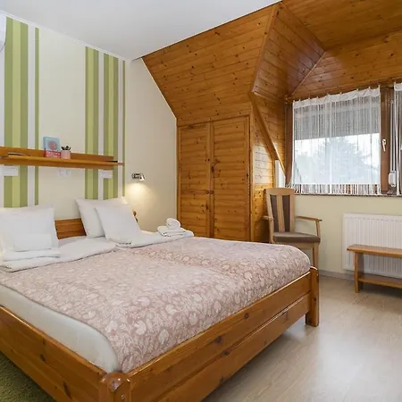Acs Apartment Heviz